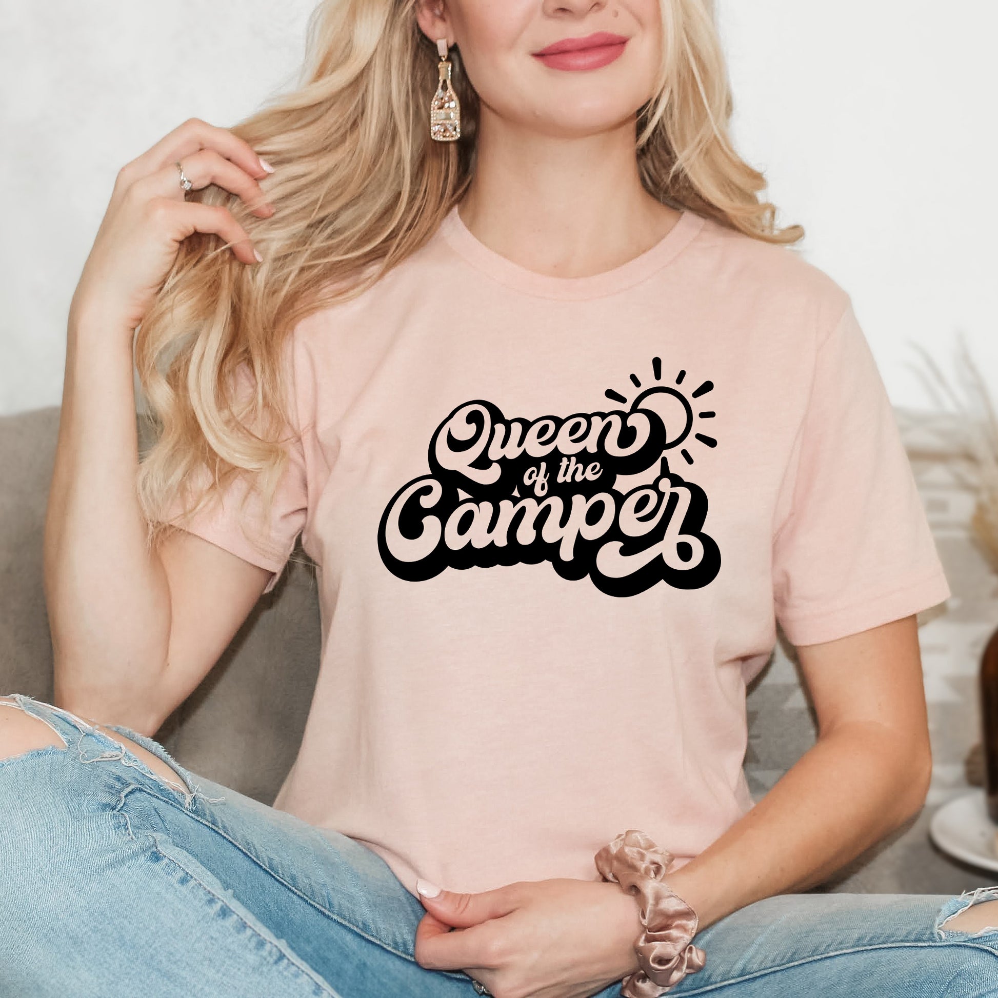 Queen Of The Camper Retro | Short Sleeve Crew Neck – Simply Sage Market