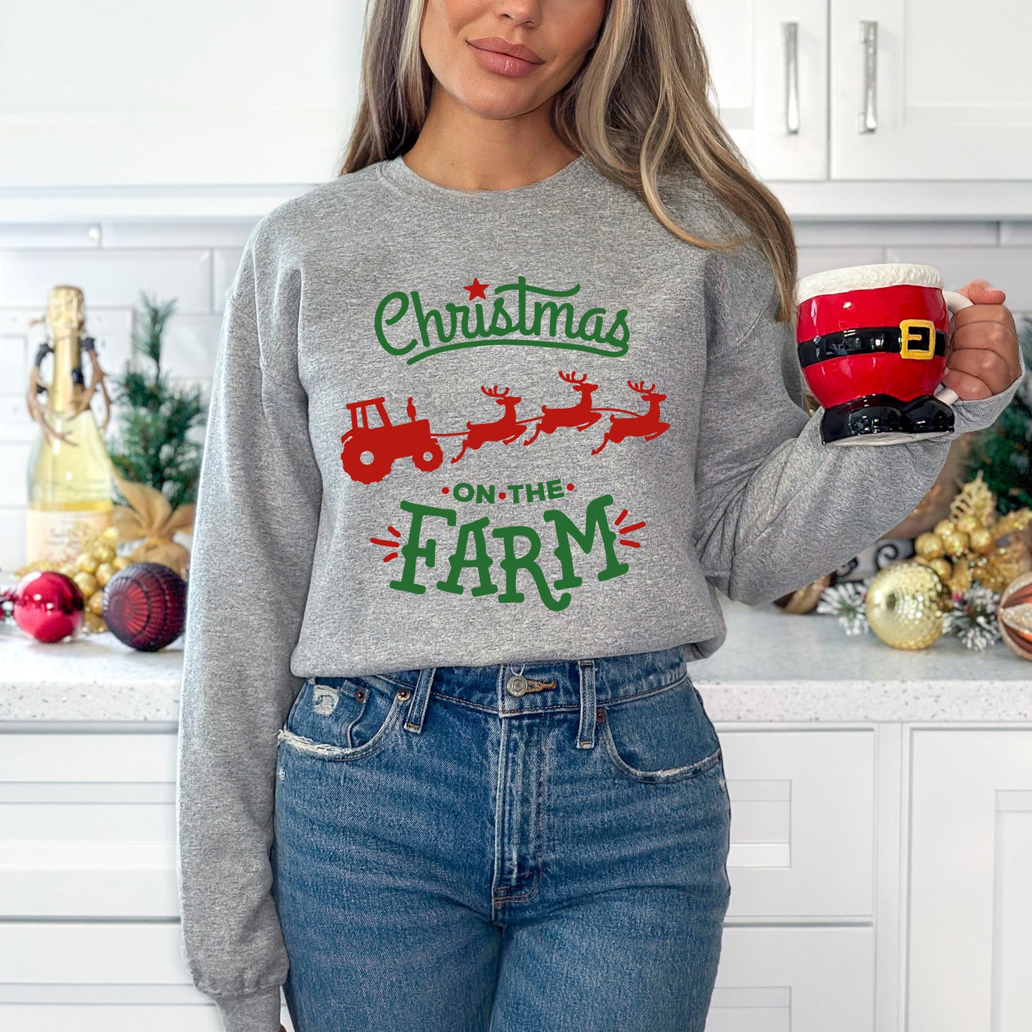 Christmas On The Farm Tractor | Sweatshirt