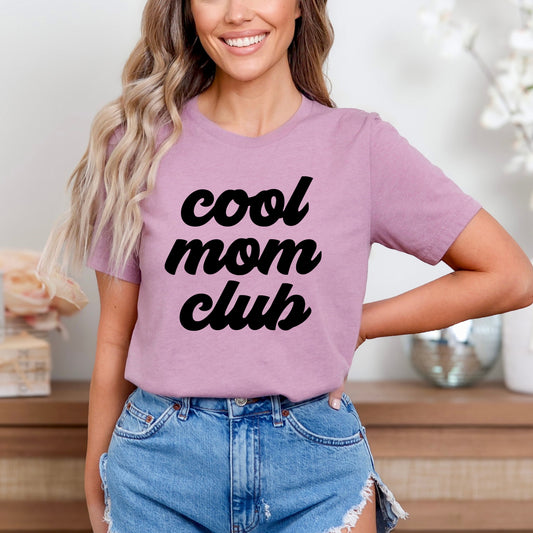 Cool Mom Club | Short Sleeve Graphic Tee