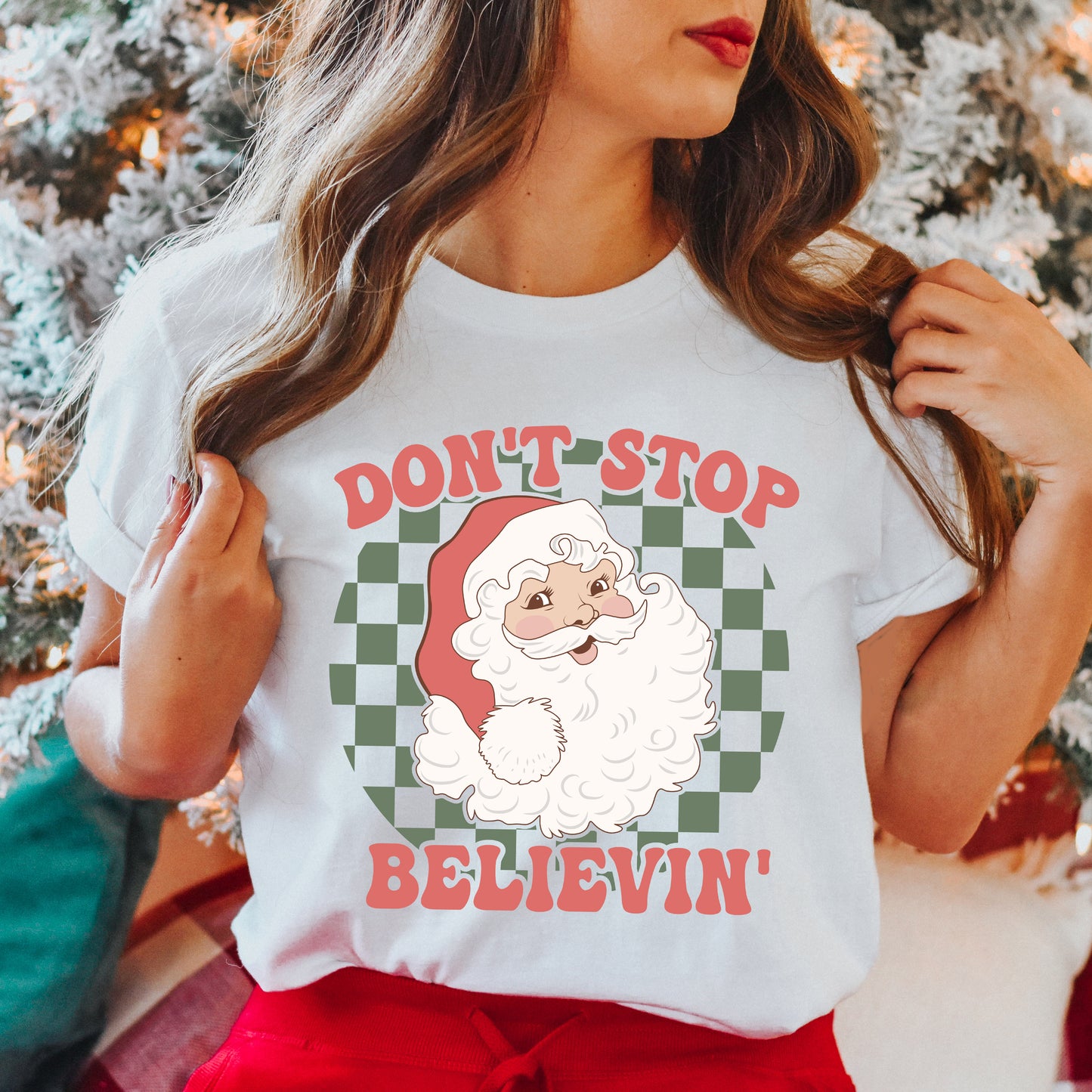 Don't Stop Believin' Santa Checkered | Short Sleeve Crew Neck