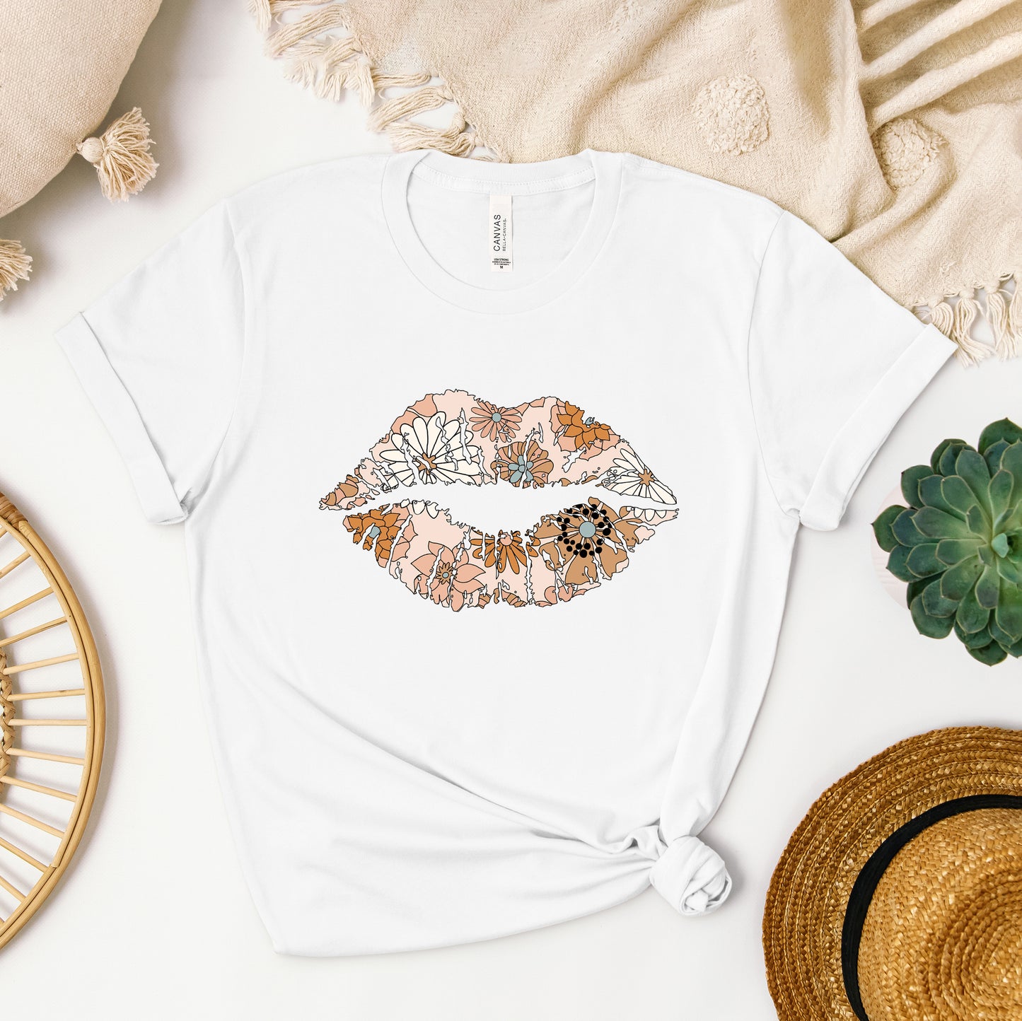 Boho Floral Lips | Short Sleeve Graphic Tee