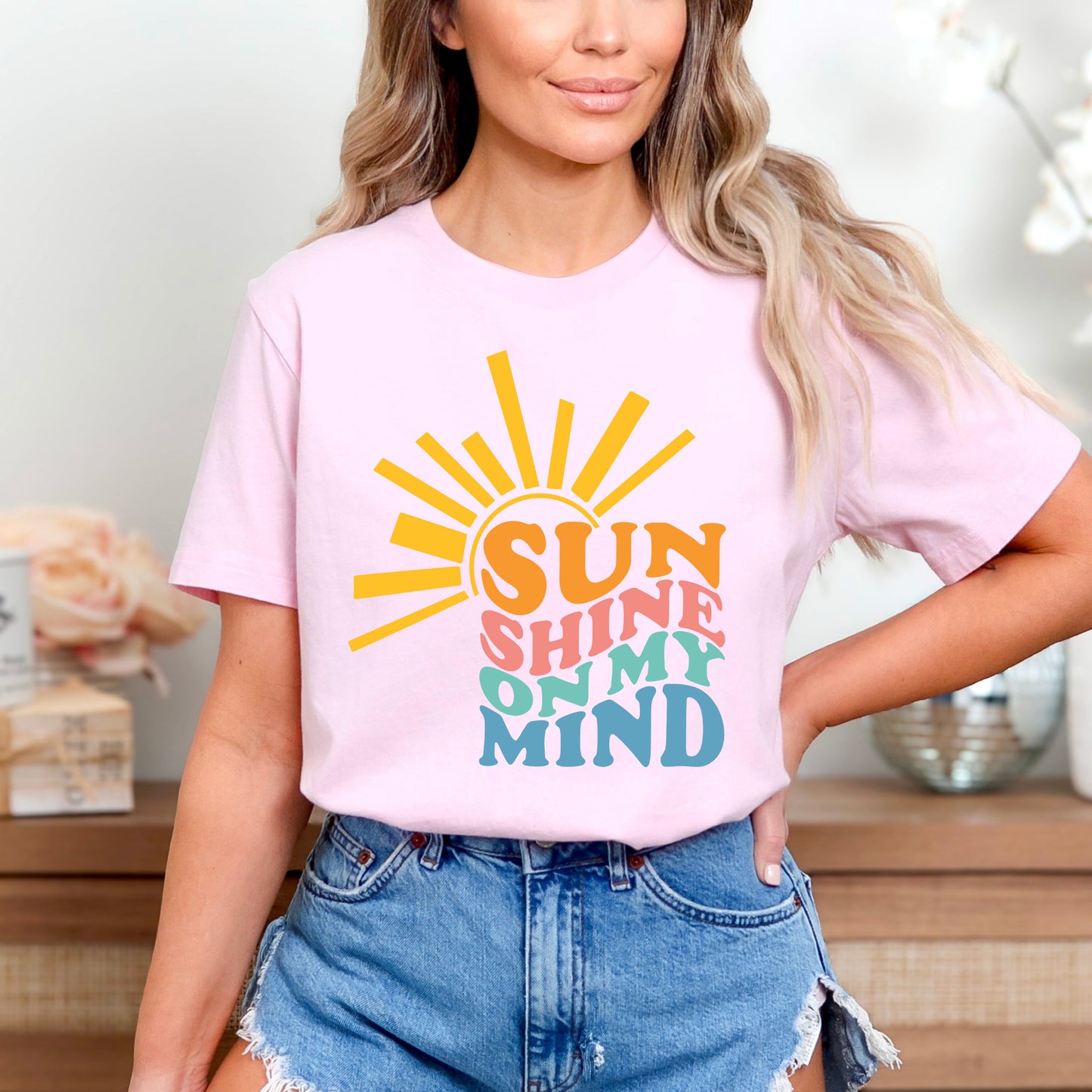 Sunshine On My Mind Wavy | Short Sleeve Graphic Tee