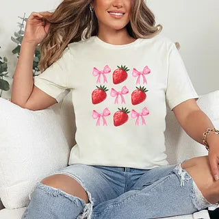 Strawberry Coquette Bow Chart | Short Sleeve Graphic Tee