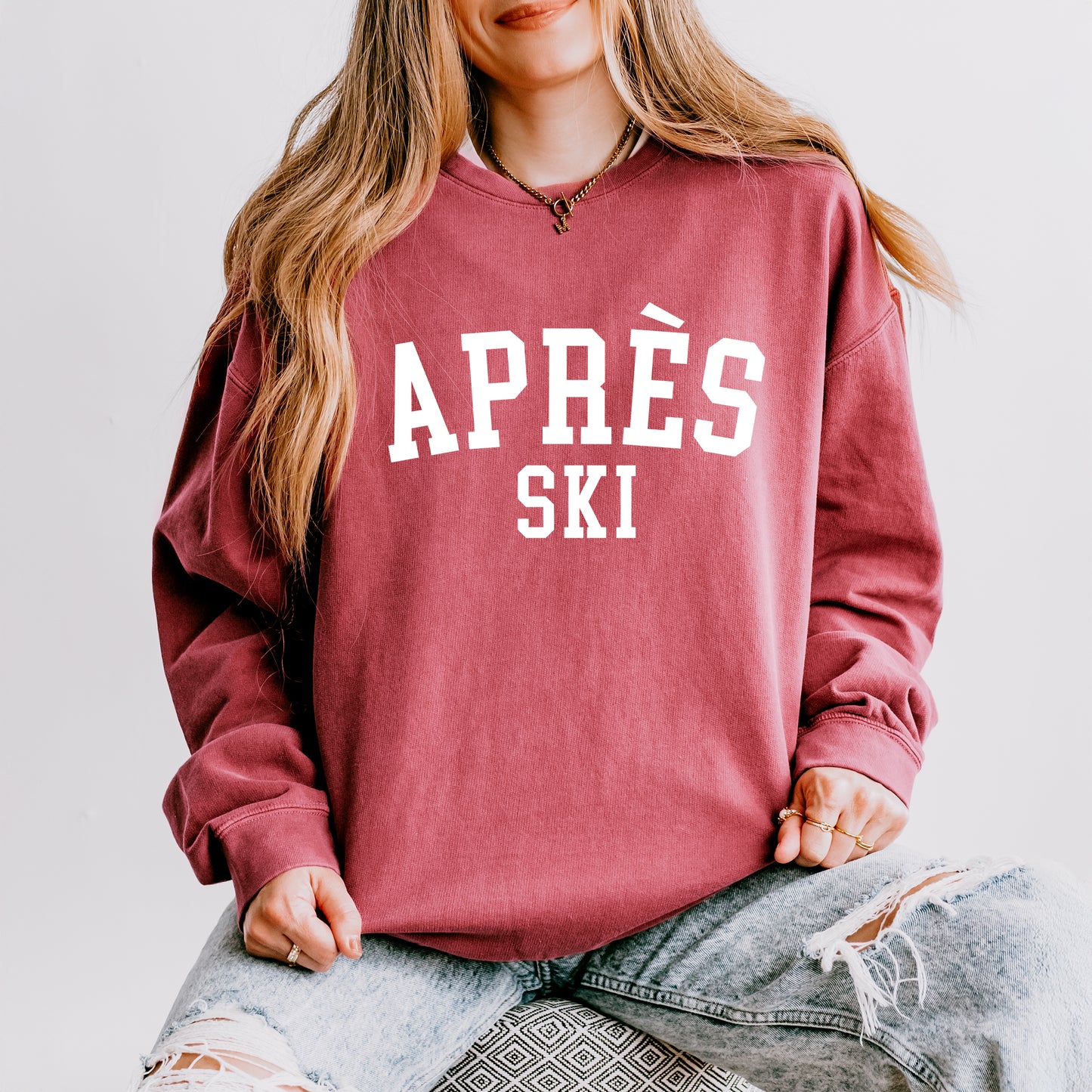 Apres Ski University | Lightweight Garment Dyed Sweatshirt