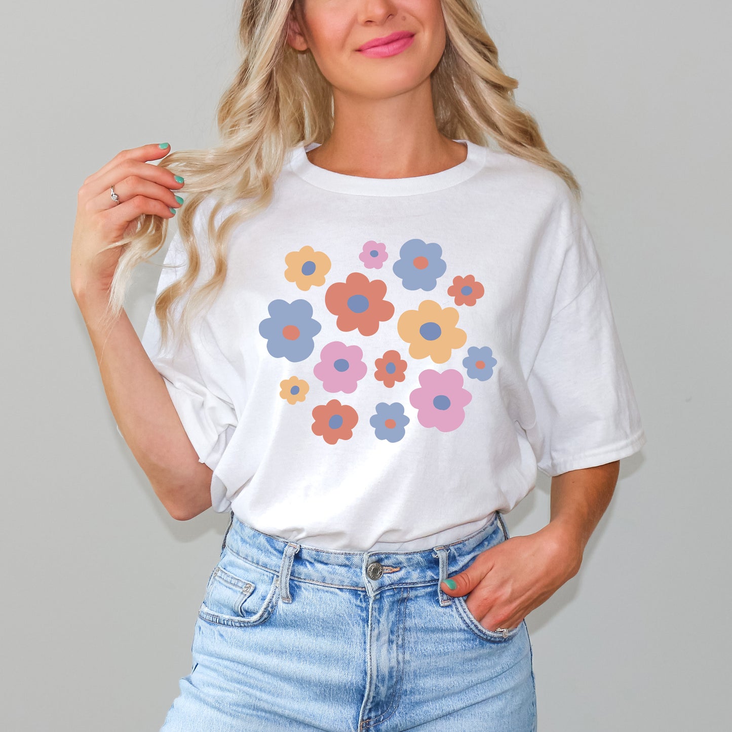 Colorful Daisies | Short Sleeve Graphic Tee