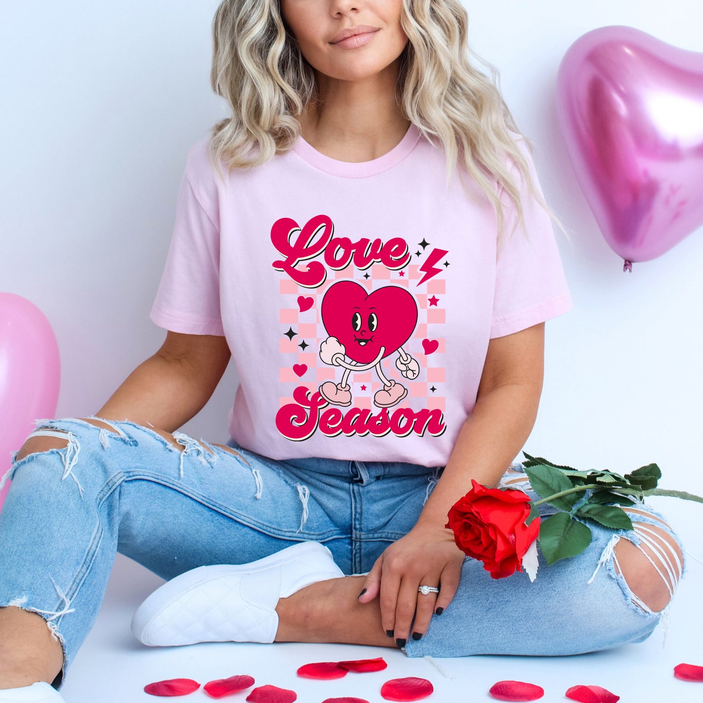 Love Season Heart | Short Sleeve Graphic Tee