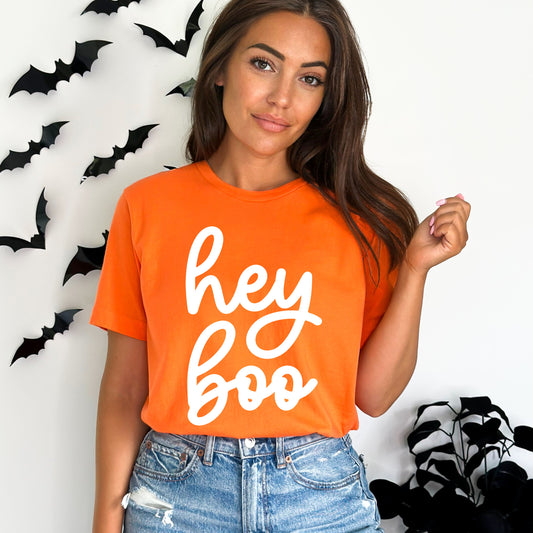 Hey Boo Cursive | Short Sleeve Crew Neck