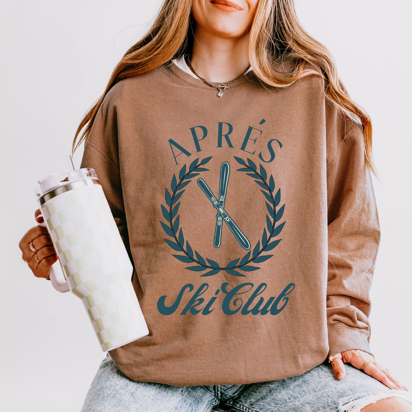 Apres Ski Club | Lightweight Garment Dyed Sweatshirt