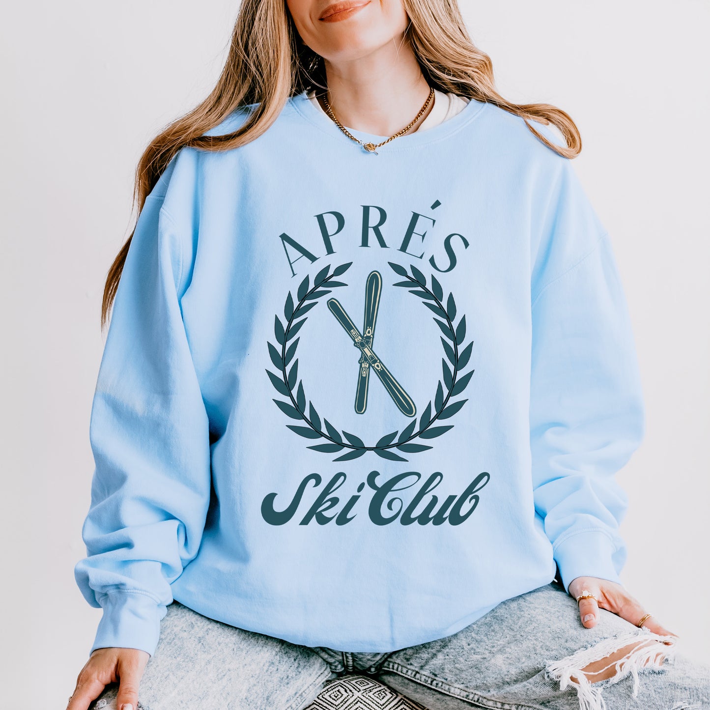 Apres Ski Club | Lightweight Garment Dyed Sweatshirt