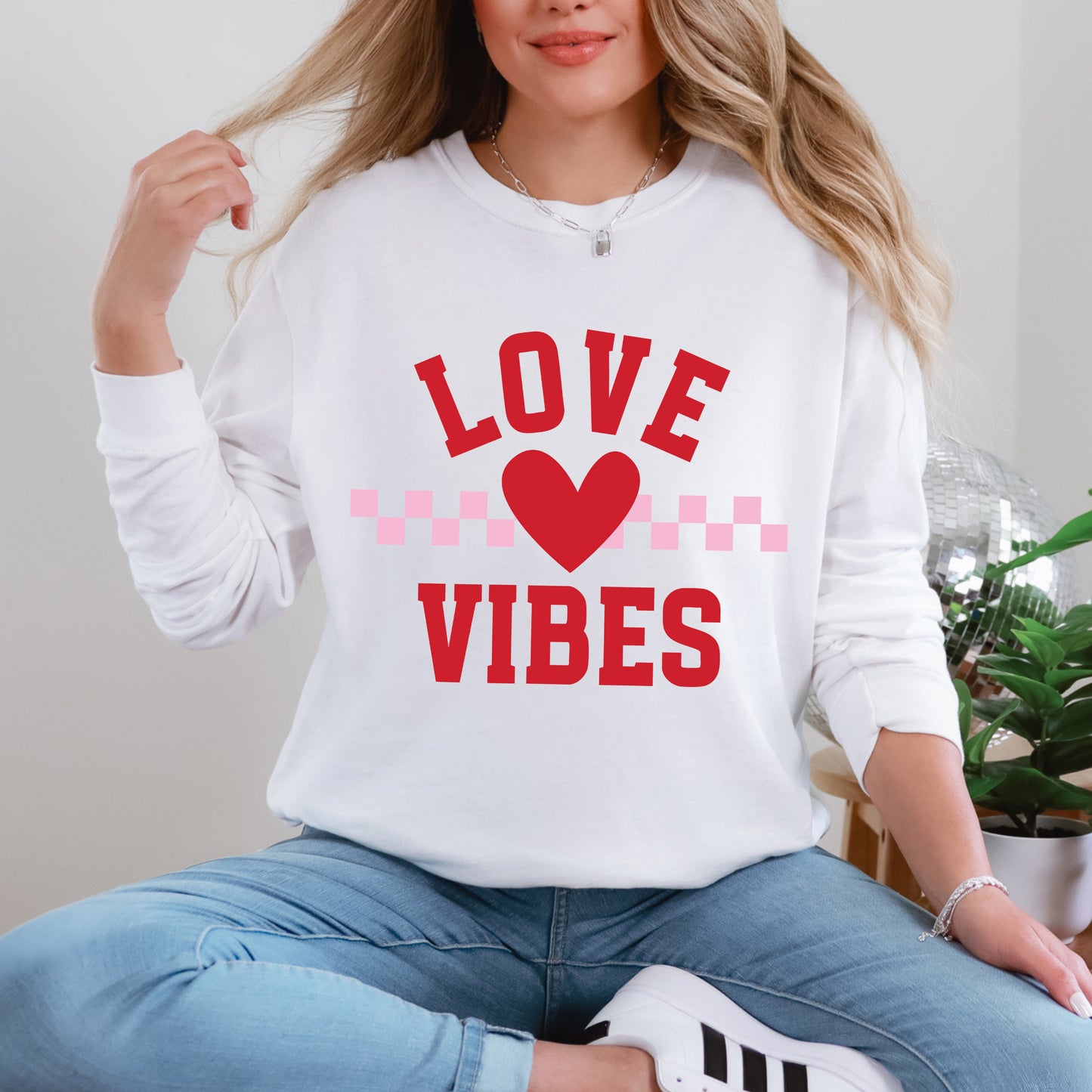 Love Vibes Heart Checkered | Garment Dyed Long Sleeve