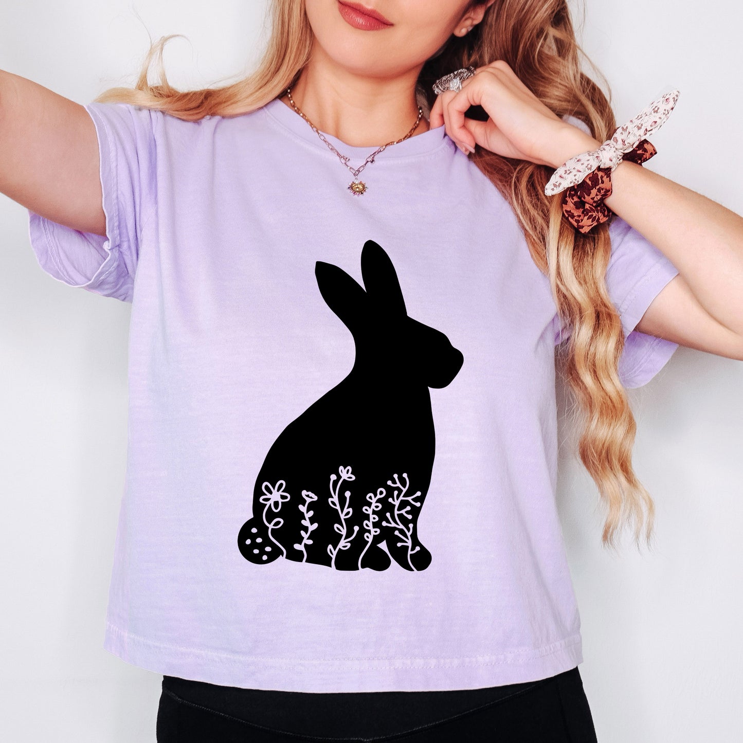 Bunny With Flowers | Relaxed Fit Cropped Tee