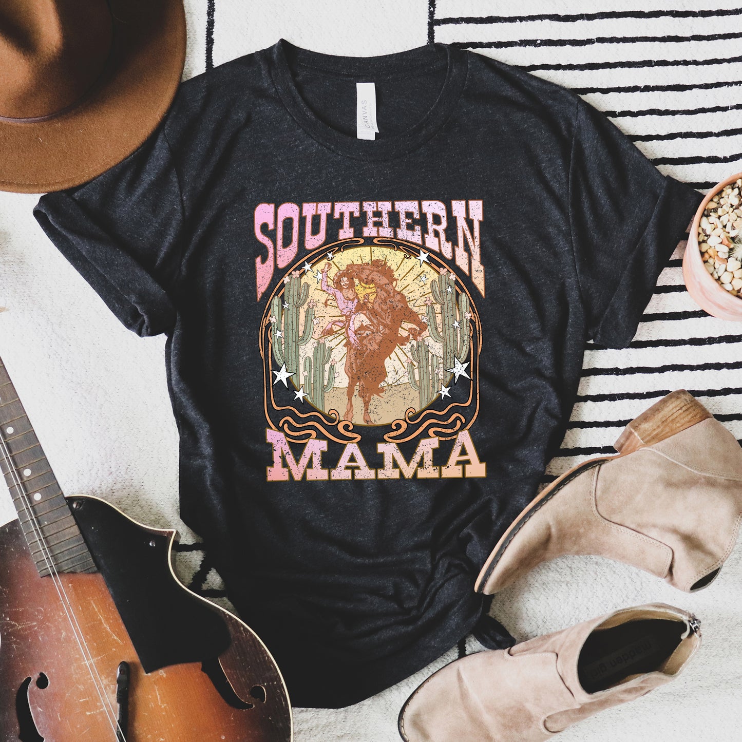 Southern Mama | Short Sleeve Graphic Tee