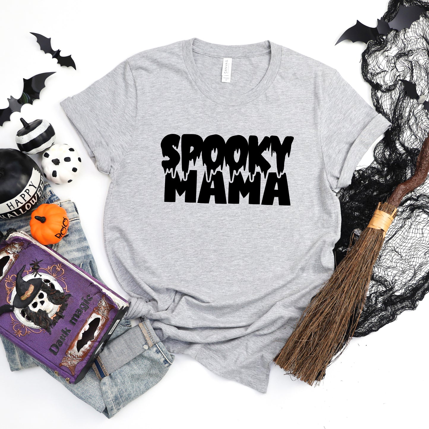 Spooky Mama | Short Sleeve Graphic Tee | Halloween