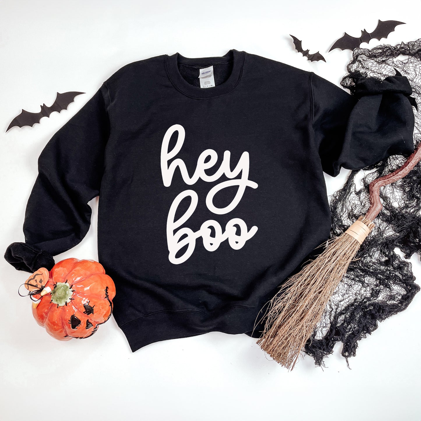 Hey Boo Cursive Puff Print | Sweatshirt