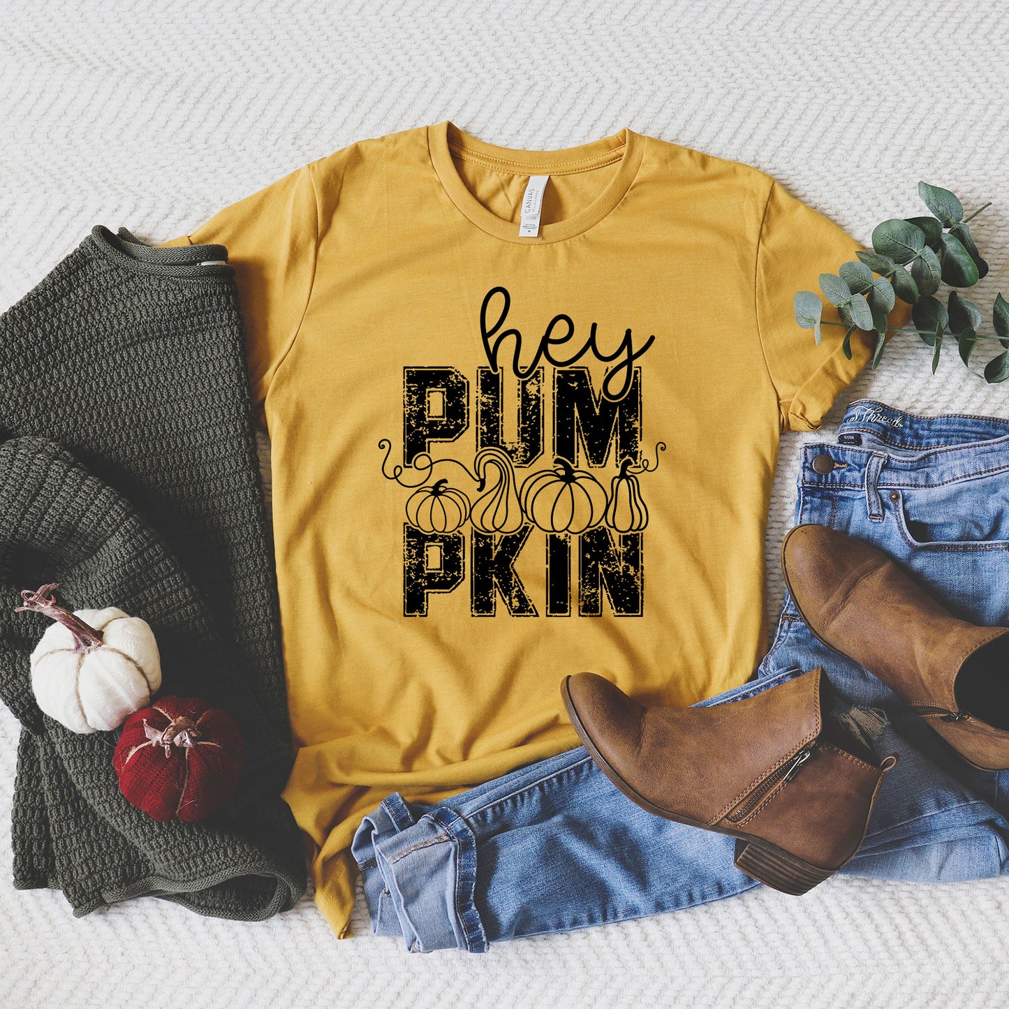 Hey Pumpkin Distressed | Short Sleeve Crew Neck