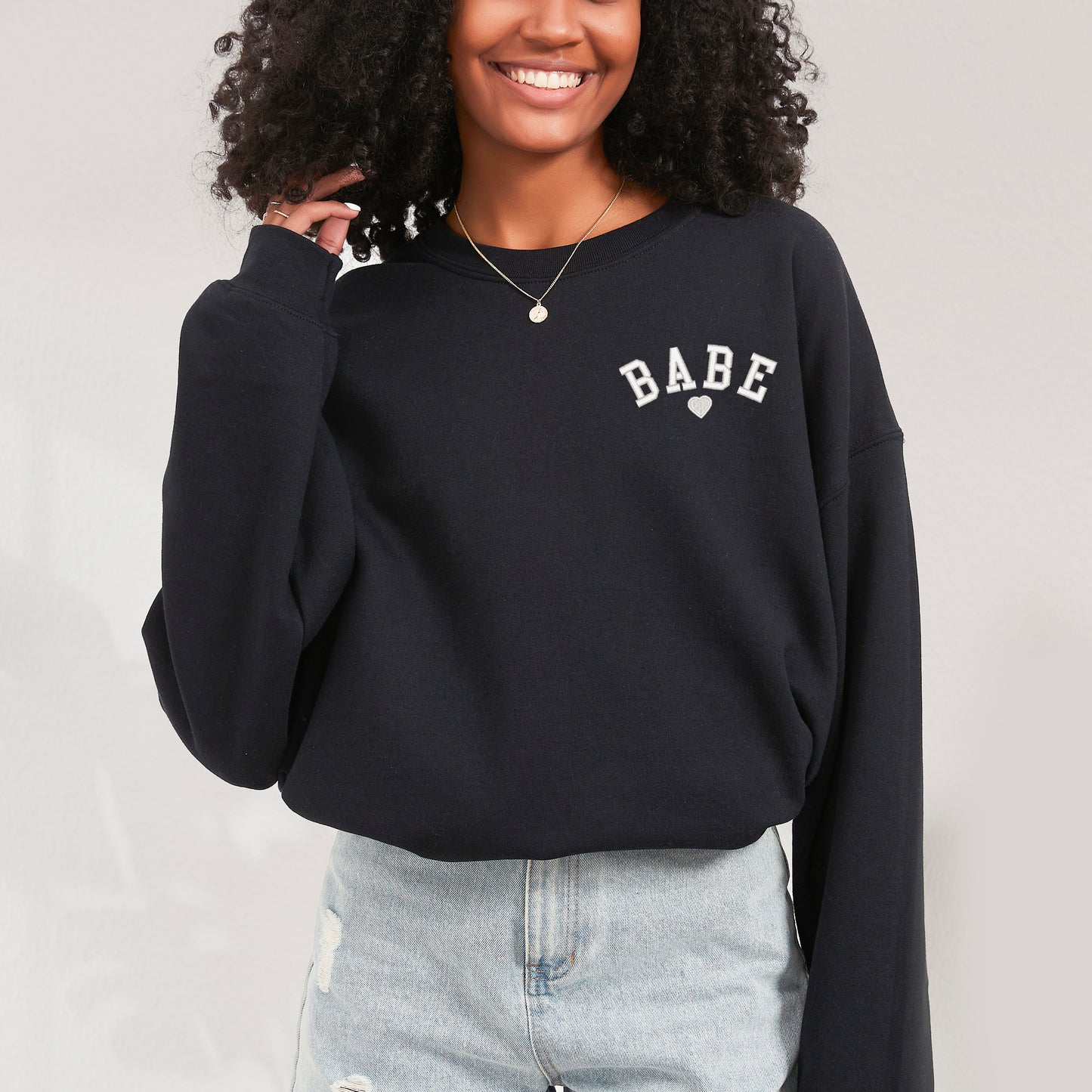 Embroidered Babe Heart Mini | Sweatshirt