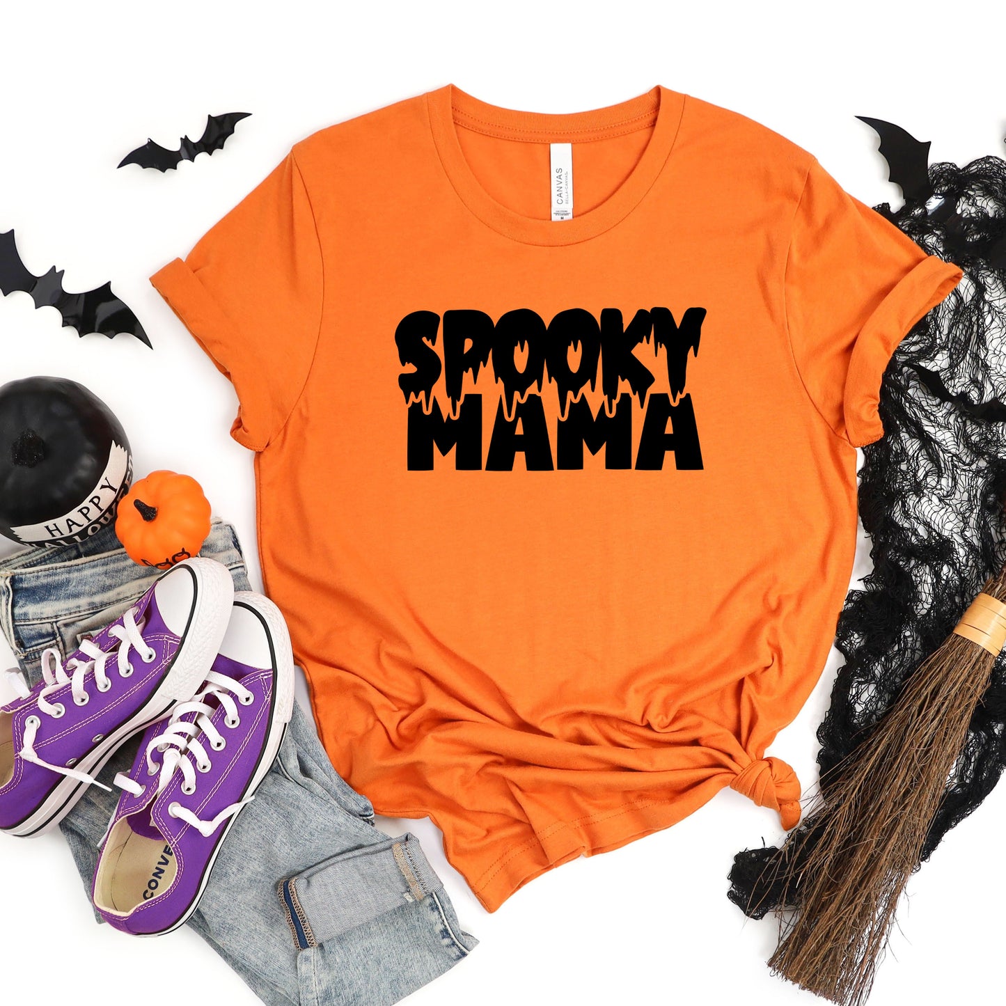 Spooky Mama | Short Sleeve Graphic Tee | Halloween