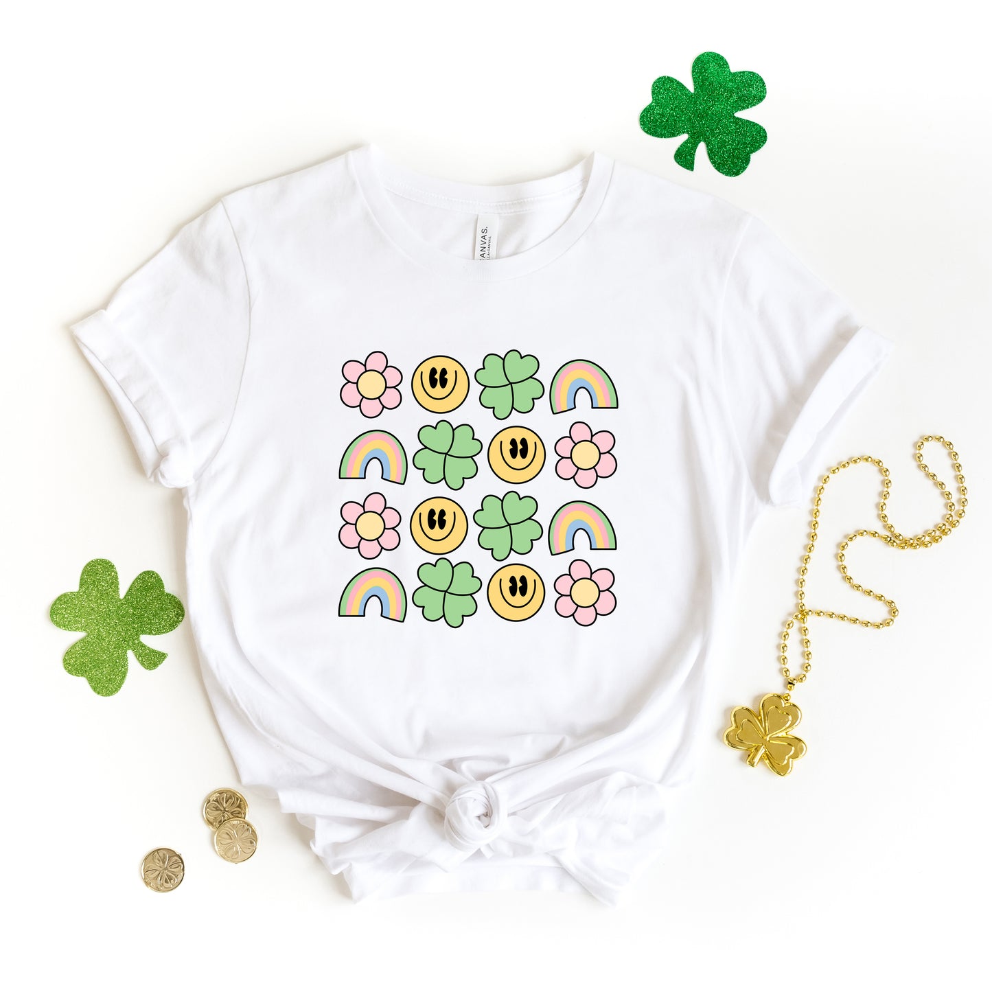 Smiley Clover Daisy | Short Sleeve Crew Neck