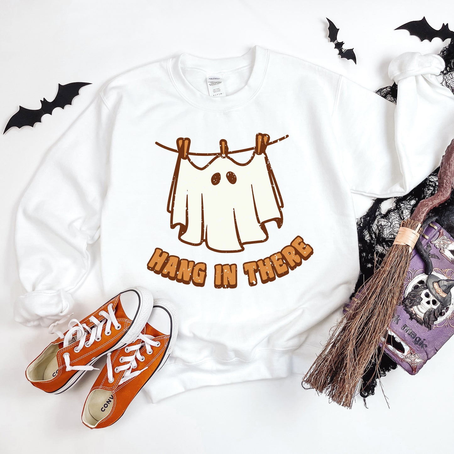 Hang In There Ghost | Sweatshirt