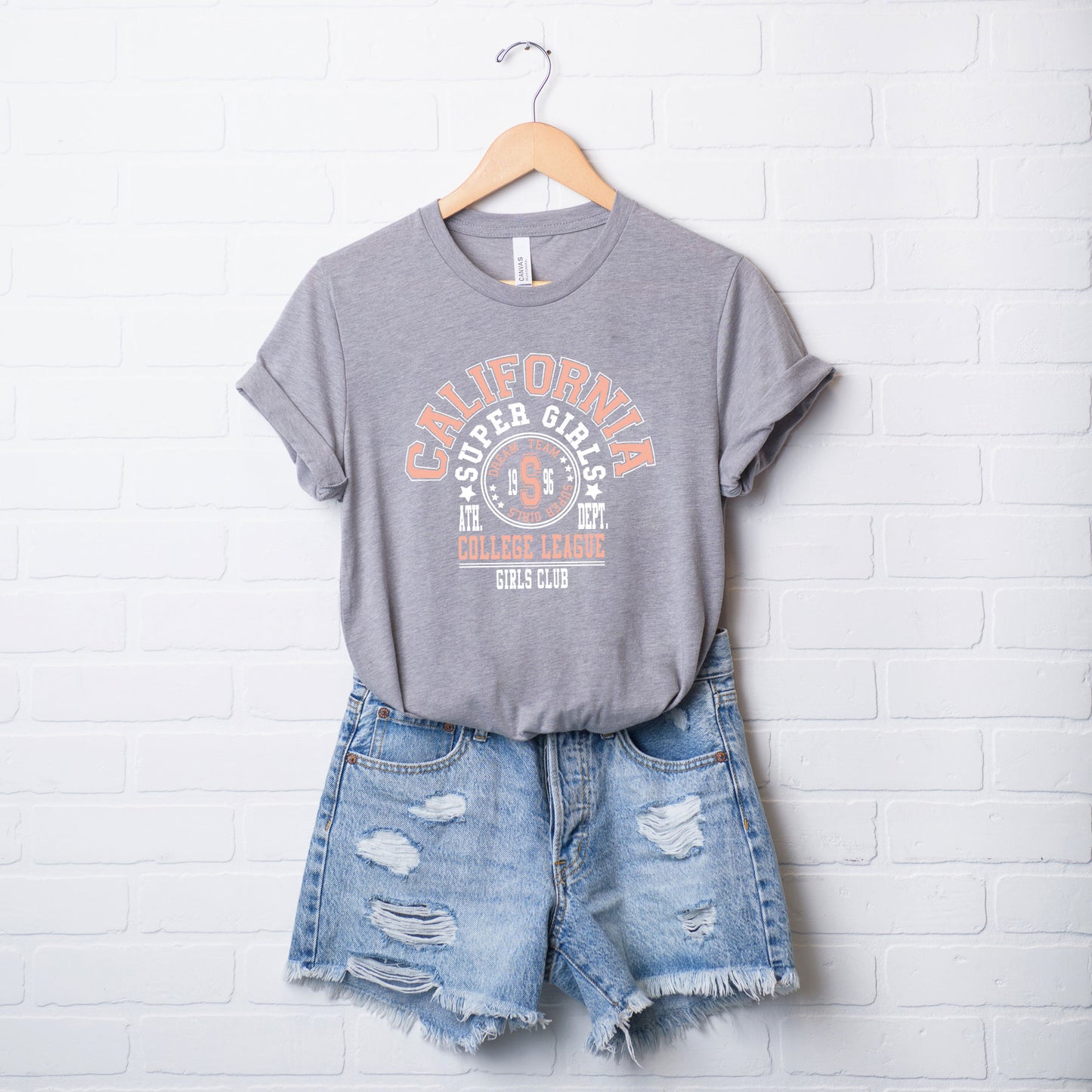 California Girls Club | Short Sleeve Graphic Tee