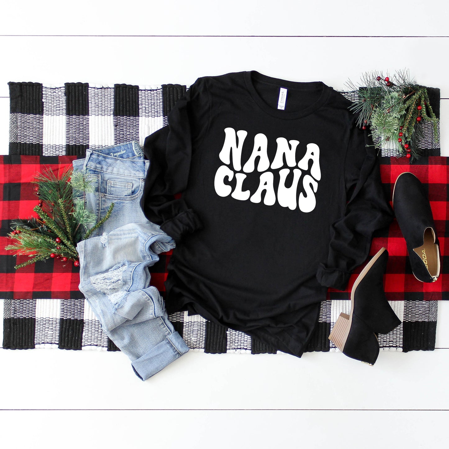 Nana Claus Wavy | Long Sleeve Graphic Tee