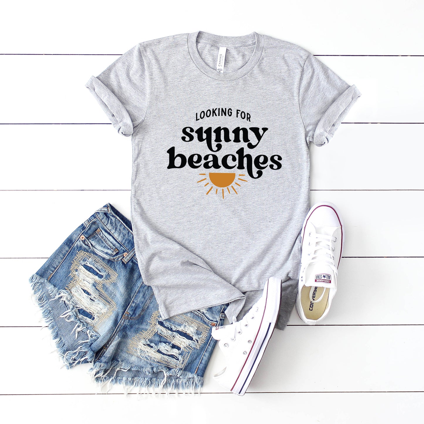 Looking For Sunny Beaches | Short Sleeve Graphic Tee